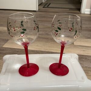 2 Pfaltzgraff Holiday Wine Glasses